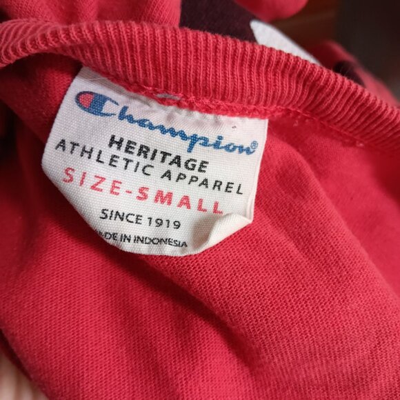 Small T-Shirt Champion Heritage Athletic Apparel AOP Red Logo T-Shirt S - Picture 5 of 5